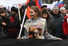 Russians-support-Putin