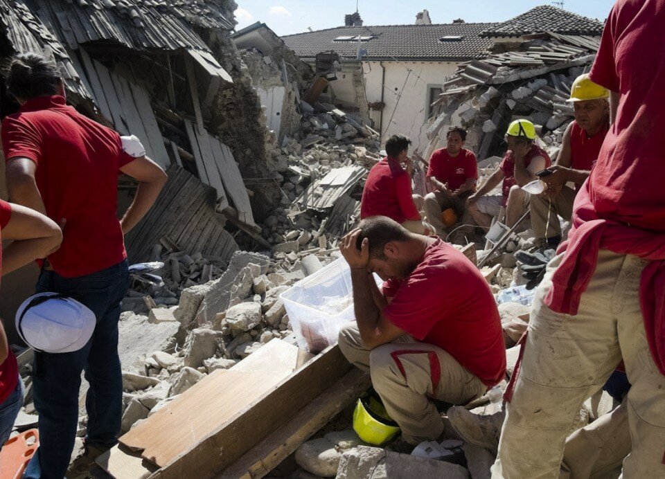 Italy-rescue-earthquake
